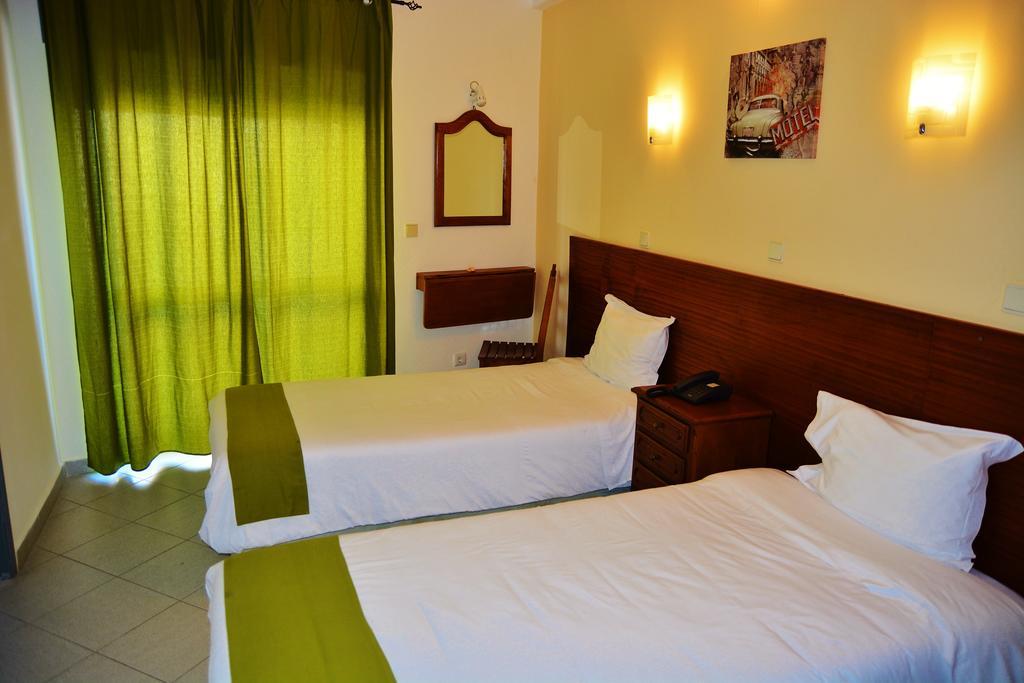 Residencial A Doca Hotel Faro Exterior photo